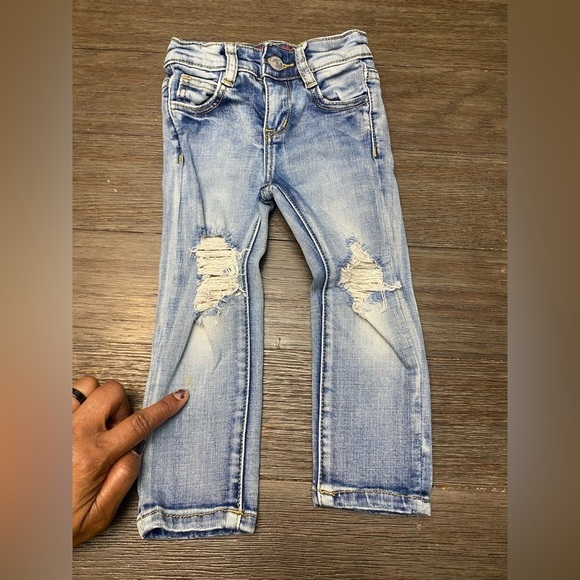 Bundle of 4 boys size 2T jeans and shirts Haus of Jr True Religion - Picture 10 of 10